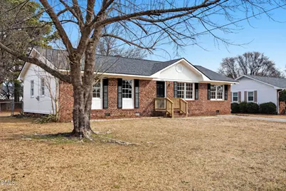1120 W Pope Street, Benson, NC 27504 - Photo 2