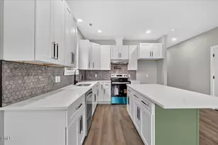 408 S Brevard St, Selma, NC 27576 - Photo 8