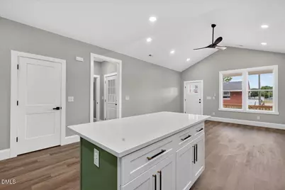 408 S Brevard Street, Selma, NC 27576 - Photo 10