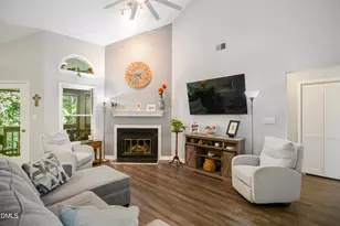 101-2D Marbury Ct, Cary, NC 27513 - Photo 6
