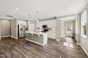 3049 Willow Ranch Dr, Fuquay Varina, NC 27526 - Photo 4