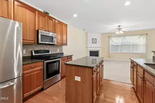 253 Meadow Beauty Dr, Apex, NC 27539 - Photo 6