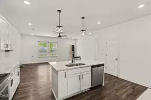110 Benson Vlg Dr, Benson, NC 27504 - Photo 16