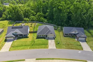 123 Woodwater Cir, Lillington, NC 27546 - Photo 12