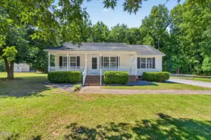 29 Sommerset Dr, Clayton, NC 27520 - Photo 2