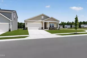 102 Marco St, Sanford, NC 27330 - Photo 2