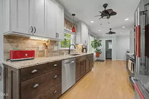500 Pinewood Dr, Apex, NC 27502 - Photo 8