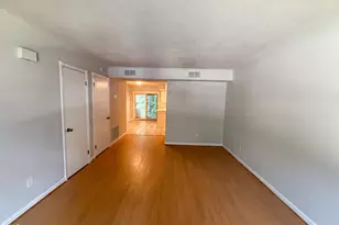 1041 Nottingham Ct, Cary, NC 27511 - Photo 2