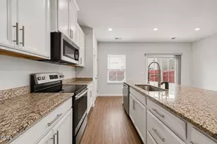 2025 Whitesmith Dr, Apex, NC 27502 - Photo 16