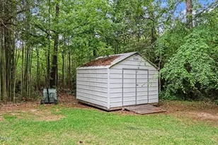 2555 Nutbush Rd, Henderson, NC 27537 - Photo 28