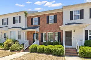 1707 Stroll Cir, Fuquay Varina, NC 27526 - Photo 2