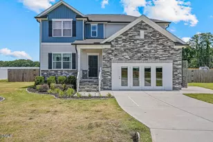 60 Olivia Crossing Ct, Four Oaks, NC 27524 - Photo 2
