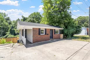 815 W 3rd St, Siler City, NC 27344 - Photo 2