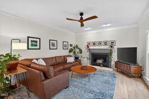 2409 Pathway Dr, Chapel Hill, NC 27516 - Photo 22