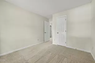 6802 Fairpoint Ct, Raleigh, NC 27613 - Photo 10