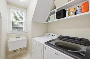 424 Grosvenor Dr, Raleigh, NC 27615 - Photo 22