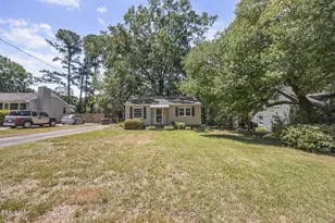 427 W Park St, Cary, NC 27511 - Photo 2
