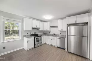 427 W Park St, Cary, NC 27511 - Photo 12