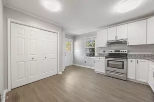 427 W Park St, Cary, NC 27511 - Photo 10