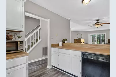 4225 The Oaks Drive, Raleigh, NC 27606 - Photo 6