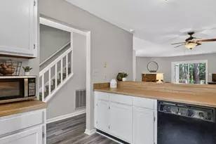 4225 The Oaks Dr, Raleigh, NC 27606 - Photo 6