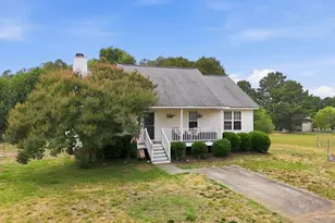 15 Magnolia Ridge Dr, Louisburg, NC 27549 - Photo 2
