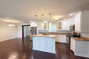 5416 Shipman Rd, Hope Mills, NC 28348 - Photo 2