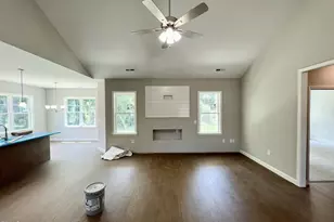 306 Creeks Edge Dr, Pikeville, NC 27863 - Photo 4