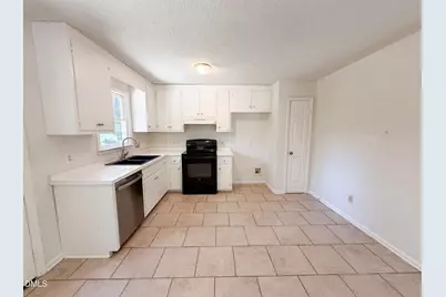 328 Thornwood Lane, Youngsville, NC 27596 - Photo 4