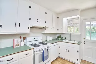 1615 Ward St, Durham, NC 27707 - Photo 16