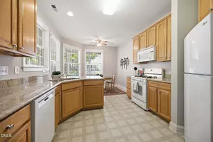 204 Crystal Brook Ln, Cary, NC 27519 - Photo 6