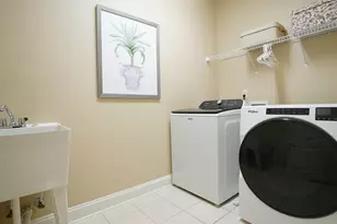 12820 Edsel Dr, Raleigh, NC 27613 - Photo 58