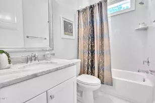 802 Laurelwood Dr, Durham, NC 27705 - Photo 20