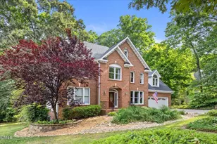 105 Morninghills Ct, Cary, NC 27518 - Photo 4