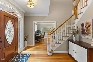 105 Morninghills Ct, Cary, NC 27518 - Photo 6