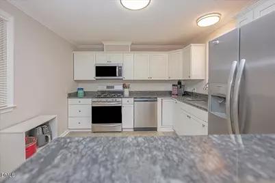 416 E Griswold Street, Selma, NC 27576 - Photo 6
