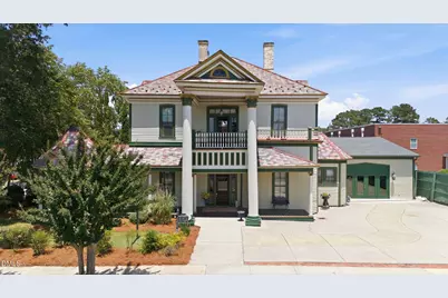 201 E Hill Street, Benson, NC 27504 - Photo 2