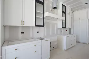 413 Pinecroft Dr, Raleigh, NC 27609 - Photo 8