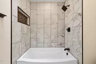 4612 Radcliff Rd, Raleigh, NC 27609 - Photo 20