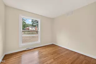 4612 Radcliff Rd, Raleigh, NC 27609 - Photo 22