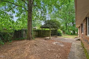 1308 Azalea Dr, Raleigh, NC 27607 - Photo 26