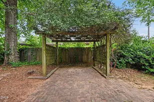 1308 Azalea Dr, Raleigh, NC 27607 - Photo 18