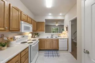 352 E Willhaven Dr, Fuquay-Varina, NC 27526 - Photo 12