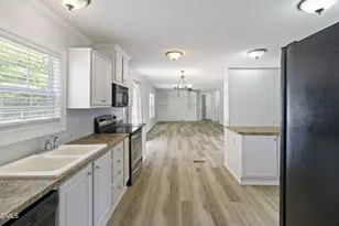 190 Upchurch Rd, Zebulon, NC 27597 - Photo 16