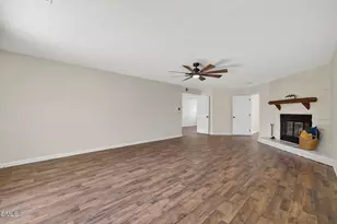 6809 Brush Creek Rd, Fayetteville, NC 28314 - Photo 12