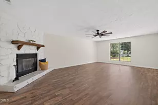 6809 Brush Creek Rd, Fayetteville, NC 28314 - Photo 10