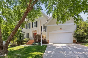 100 Marsden Ct, Cary, NC 27518 - Photo 2