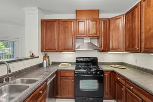1013 Arborgate Cir, Chapel Hill, NC 27514 - Photo 8
