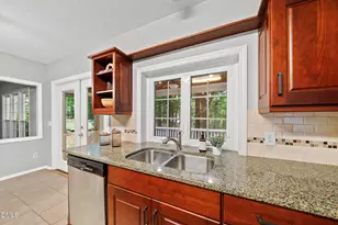 108 Woodshire Ln, Chapel Hill, NC 27514 - Photo 16