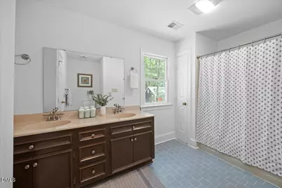 6516 Bakersfield Drive, Raleigh, NC 27606 - Photo 38